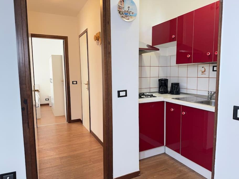 5' From Punta Gro Beach With Free Swimming Pool Sirmione Exterior photo