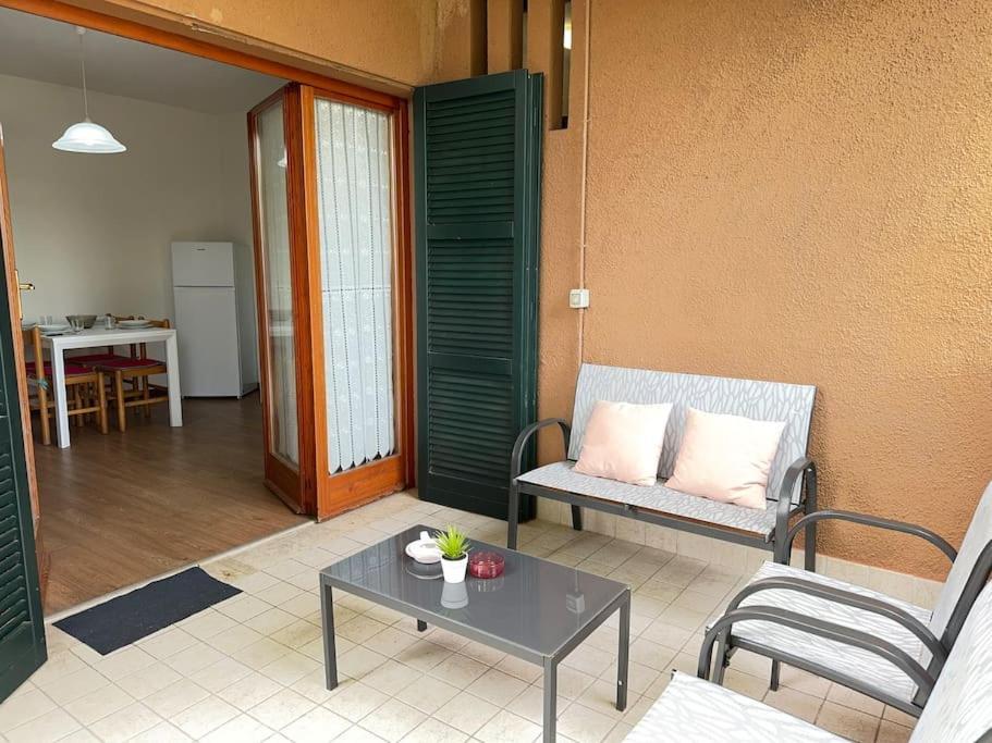 5' From Punta Gro Beach With Free Swimming Pool Sirmione Exterior photo
